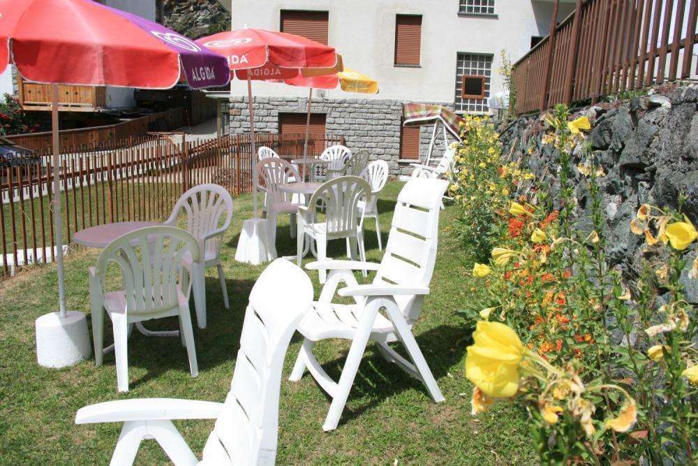 Hotel Al Caminetto Valtournenche Bagian luar foto